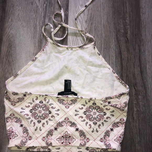 CROP TOP - Picture 2 of 3